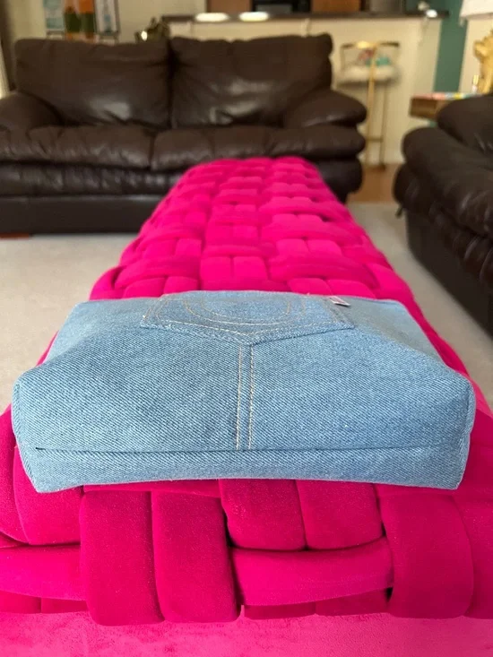 True Religion Cosmetic Case-NWT - Picture 8 of 10